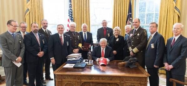 Trump Meets With Sheriffs